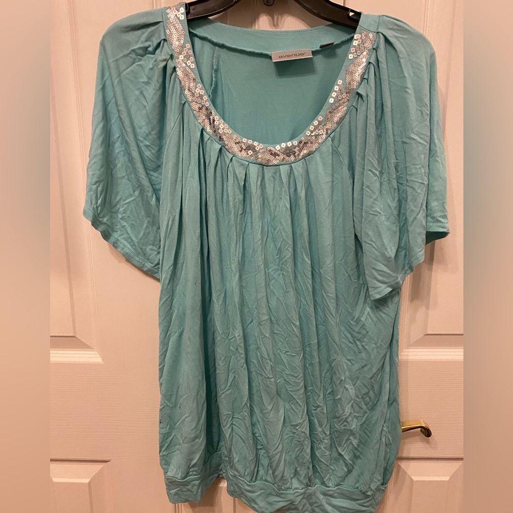 Avenue size 14/16 aqua shirt with silver sequin collar